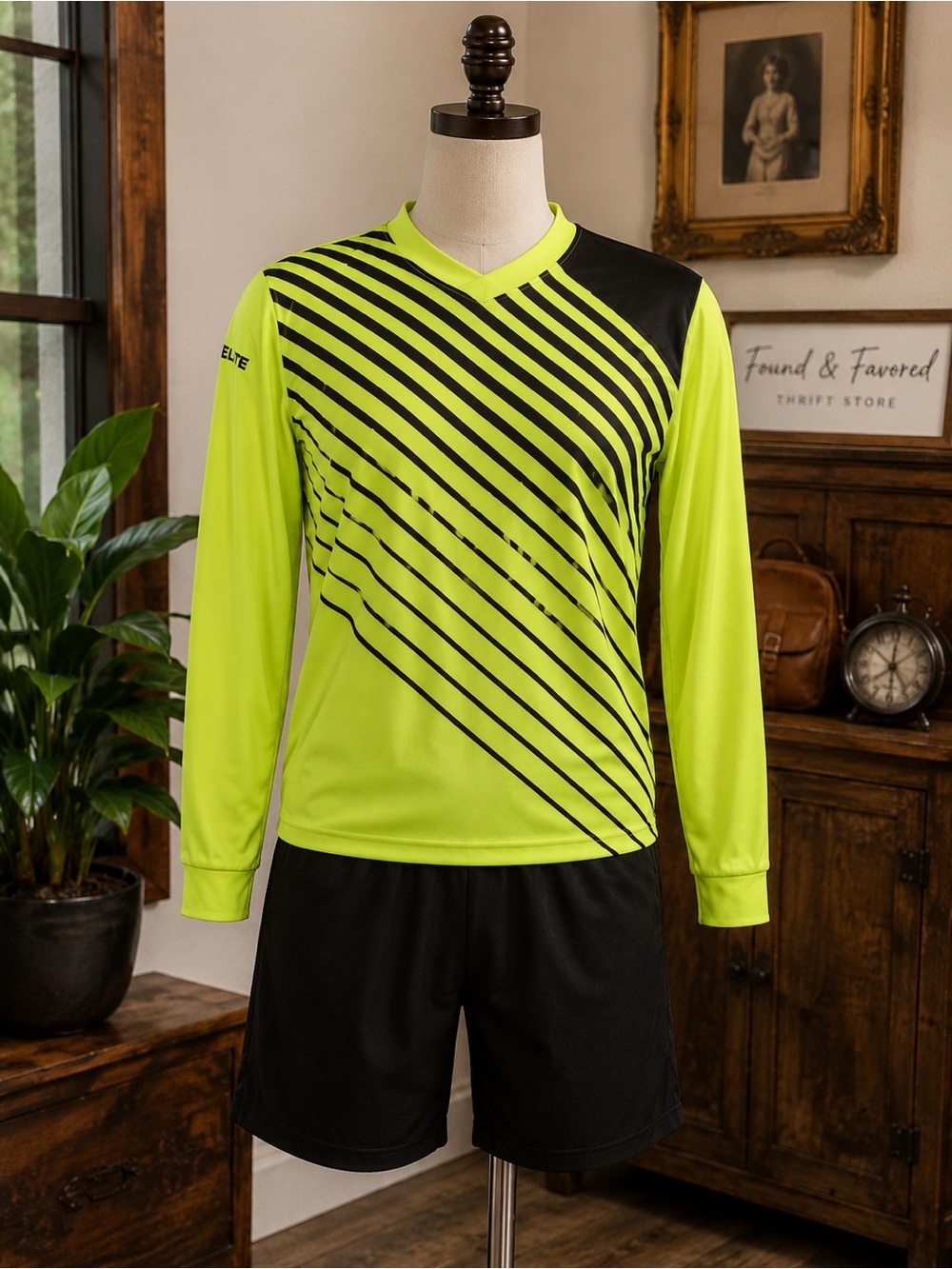 Elite Kids' Neon Yellow & Black Long-Sleeve Soccer Jersey